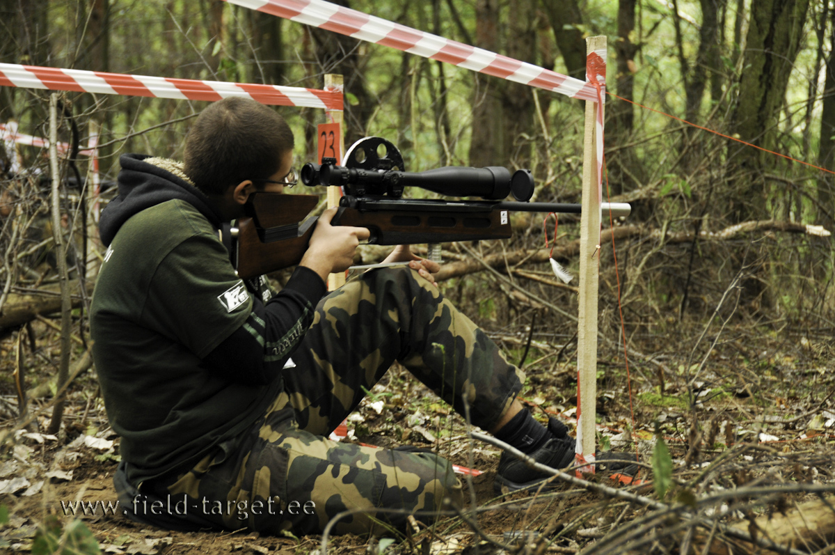 8 paremat juuniori. Zsolt Rabai Ungarist. Diana 75, CenterPoint 8-32x56, JSB Exact. 38 tabamust - 6. koht